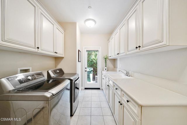 3916 Eagle Flight Drive, Simi Valley, CA 93065