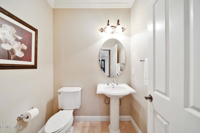 3916 Eagle Flight Drive, Simi Valley, CA 93065