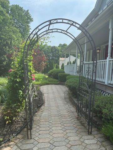 36 Stebbins Street, Belchertown, MA 01007