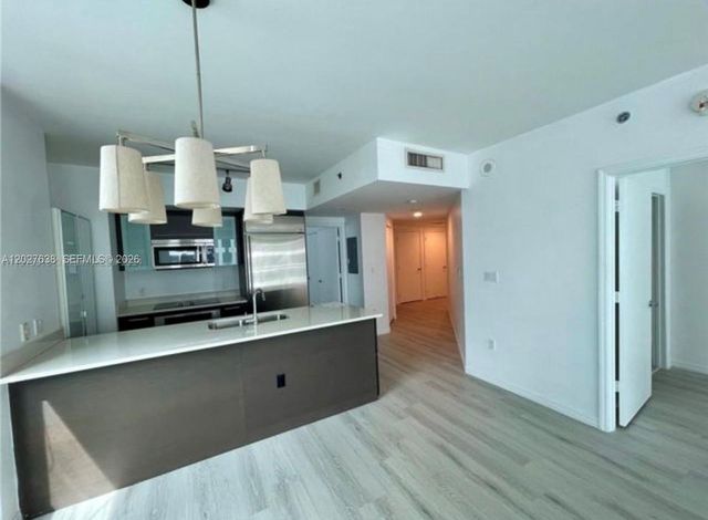 500 Brickell Avenue 3910, Miami, FL 33131