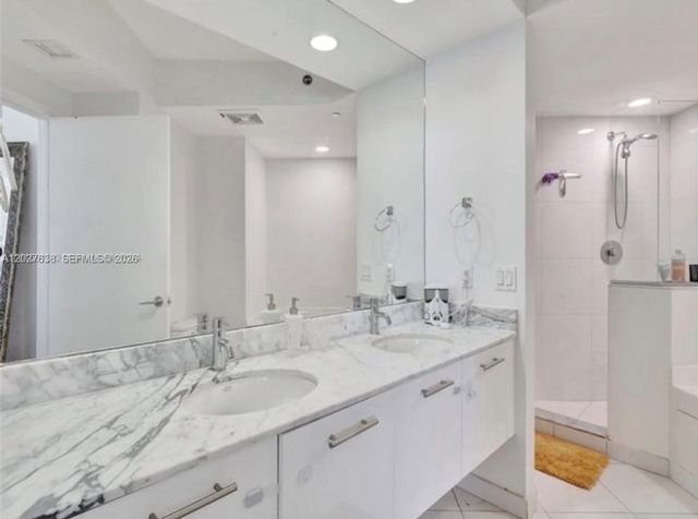 500 Brickell Avenue 3910, Miami, FL 33131