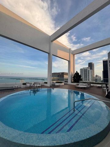 500 Brickell Avenue 3910, Miami, FL 33131