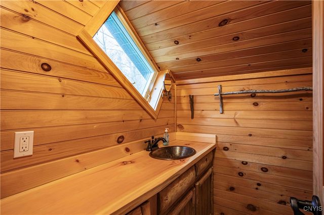 143 Pawnee Drive West, Webb, NY 13420