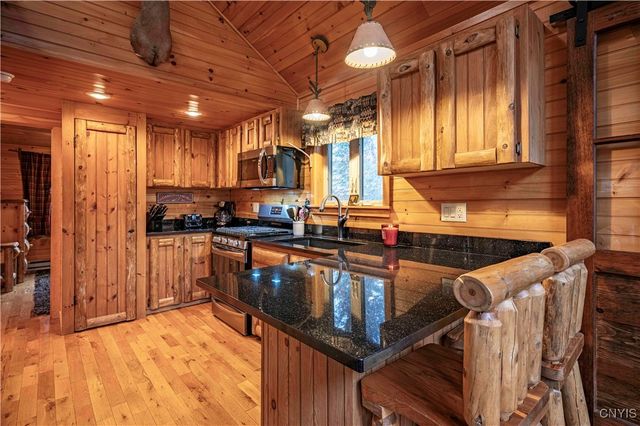 143 Pawnee Drive West, Webb, NY 13420