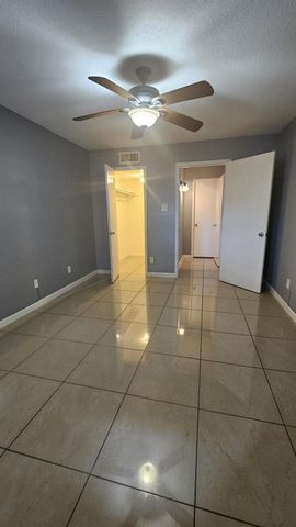 9700 Leawood Boulevard 1111, Houston, TX 77099