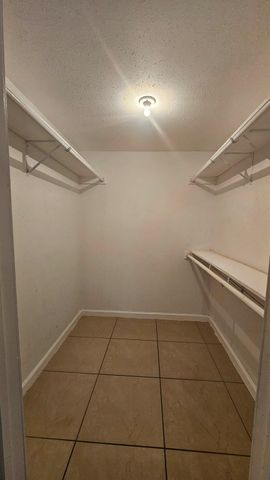 9700 Leawood Boulevard 1111, Houston, TX 77099