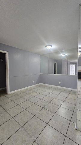 9700 Leawood Boulevard 1111, Houston, TX 77099