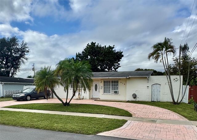 210 SW 65th Ave, Pembroke Pines, FL 33023
