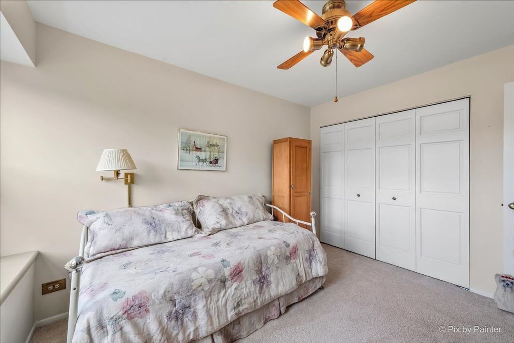 Image 23 of property listing at 2106 Glasgow Court, Hanover Park, IL 60133