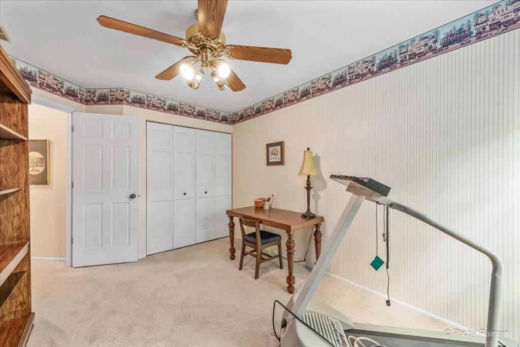 Image 25 of property listing at 2106 Glasgow Court, Hanover Park, IL 60133