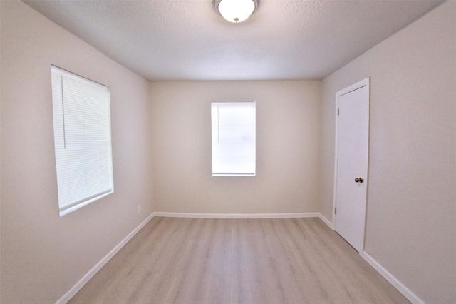 9409 Kentshire Drive, Houston, TX 77078