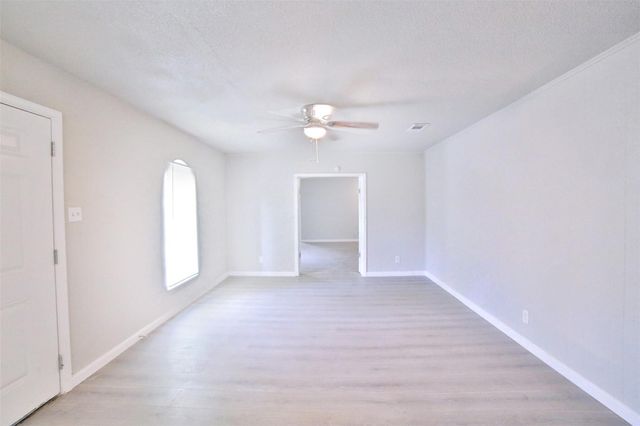 9409 Kentshire Drive, Houston, TX 77078