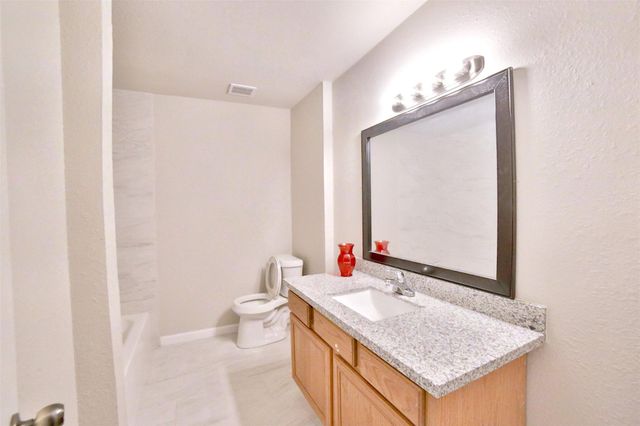 9409 Kentshire Drive, Houston, TX 77078