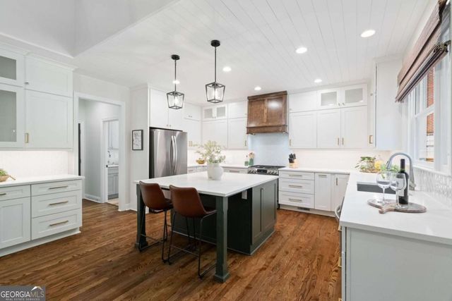 46 Grand Avenue, Suwanee, GA 30024