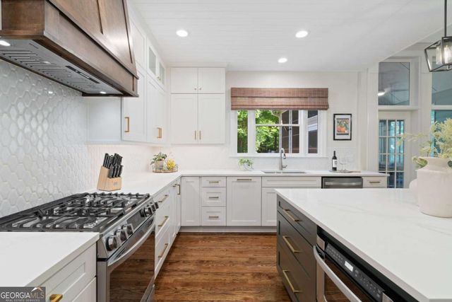 46 Grand Avenue, Suwanee, GA 30024