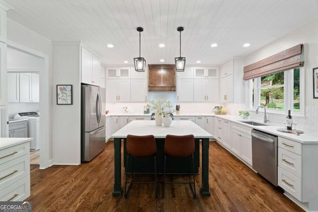 46 Grand Avenue, Suwanee, GA 30024