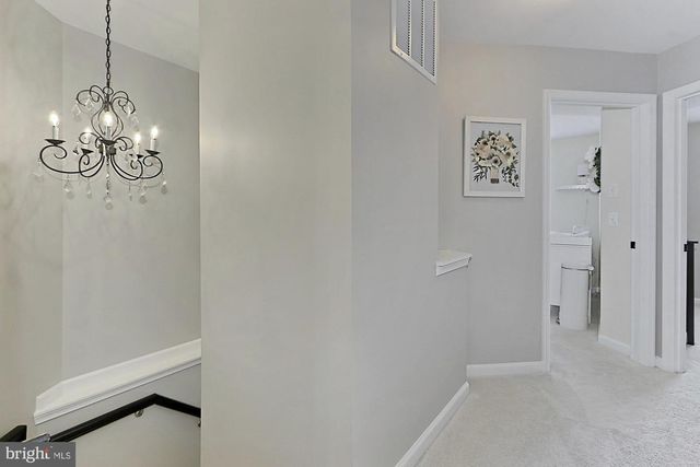 5011 WAPLE LN, Alexandria, VA 22304