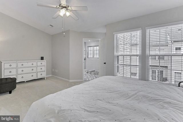 5011 WAPLE LN, Alexandria, VA 22304