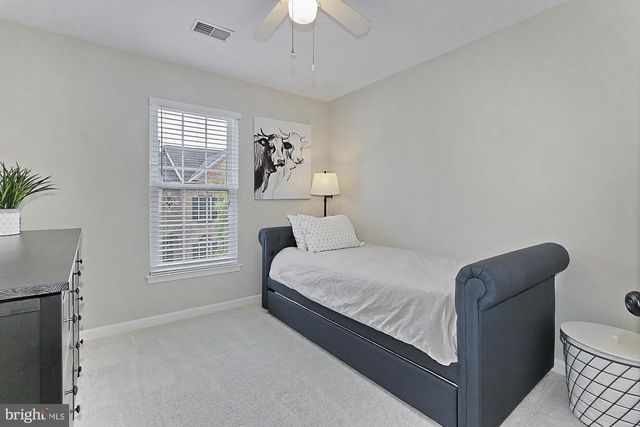 5011 WAPLE LN, Alexandria, VA 22304
