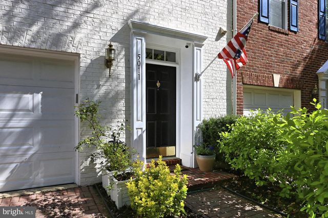 5011 WAPLE LN, Alexandria, VA 22304