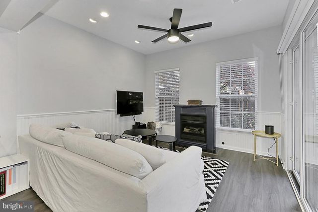 5011 WAPLE LN, Alexandria, VA 22304