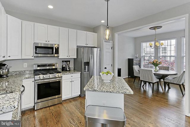 5011 WAPLE LN, Alexandria, VA 22304