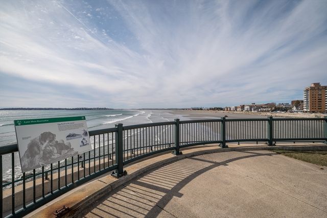 300 Lynn Shore Dr 410, Lynn, MA 01902
