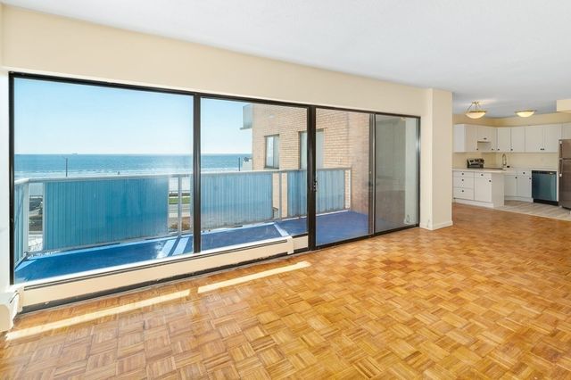 300 Lynn Shore Dr 410, Lynn, MA 01902