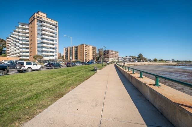 300 Lynn Shore Dr 410, Lynn, MA 01902