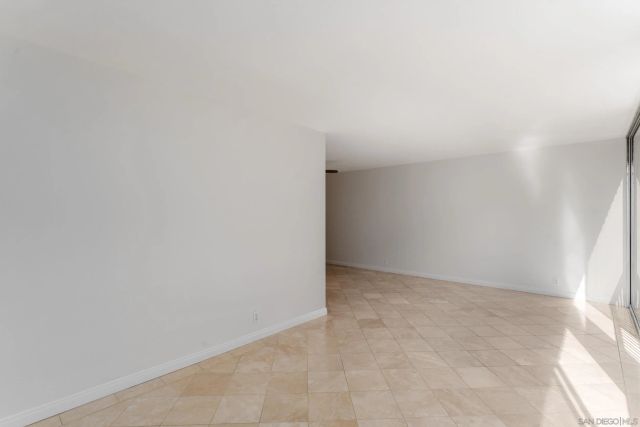 7811 Eads Avenue 206, La Jolla, CA 92037