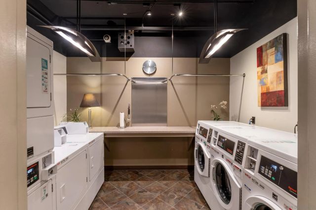 7811 Eads Avenue 206, La Jolla, CA 92037