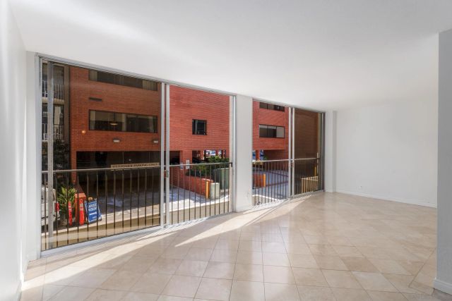 7811 Eads Avenue 206, La Jolla, CA 92037