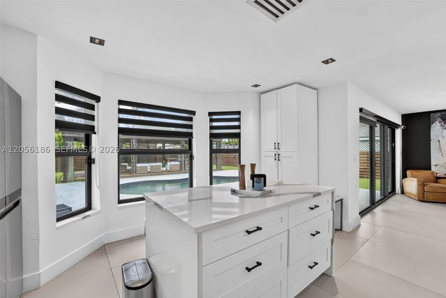 545 NE 9th Ave, Fort Lauderdale, FL 33301