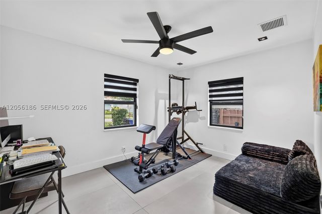 545 NE 9th Ave, Fort Lauderdale, FL 33301