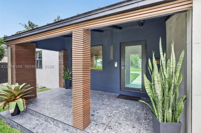545 NE 9th Ave, Fort Lauderdale, FL 33301