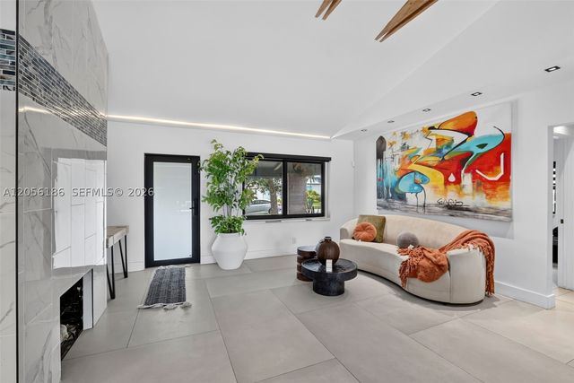 545 NE 9th Ave, Fort Lauderdale, FL 33301