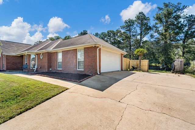 31 Clayton Court, Phenix City, AL 36869