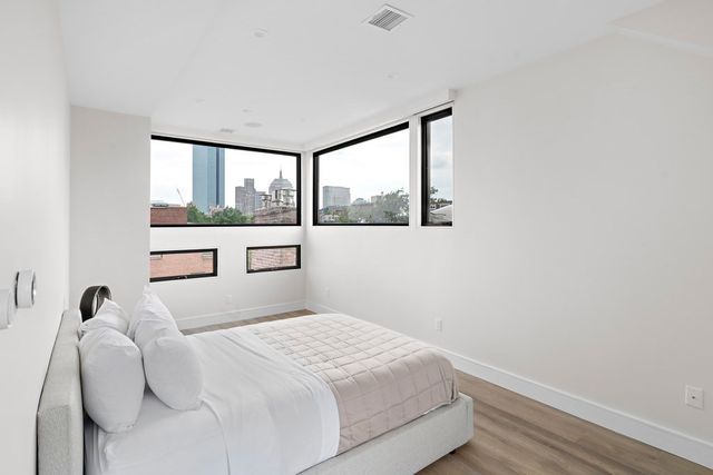 320 Shawmut Ave 4, Boston, MA 02118
