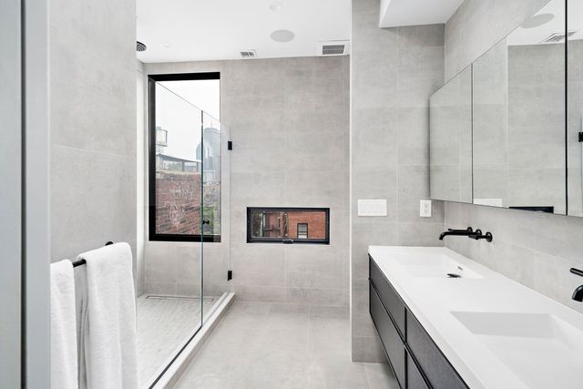 320 Shawmut Ave 4, Boston, MA 02118