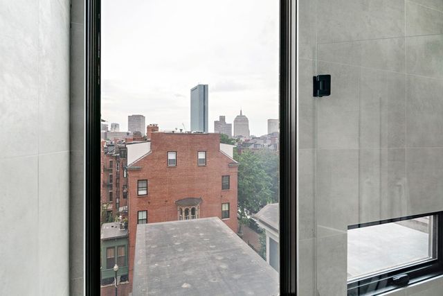 320 Shawmut Ave 4, Boston, MA 02118