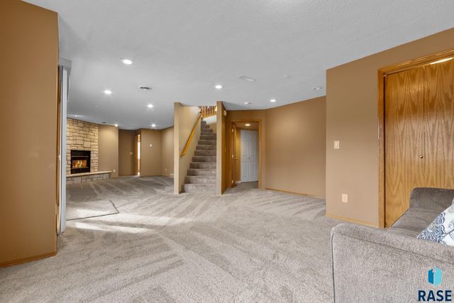 4108 S Bond Ave Avenue, Sioux Falls, SD 57103