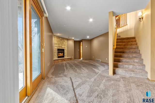 4108 S Bond Ave Avenue, Sioux Falls, SD 57103