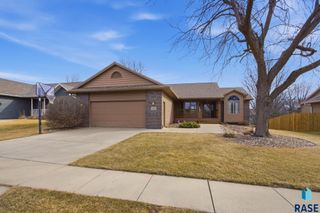 4108 S Bond Ave Avenue, Sioux Falls, SD 57103