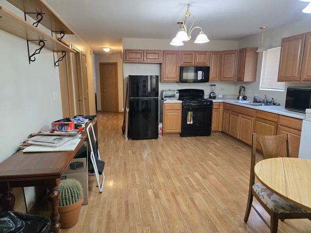 3117 Carpenter Street, Steger, IL 60475