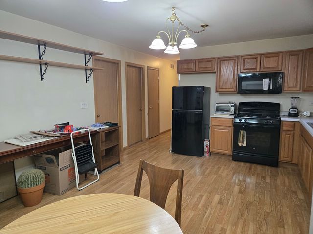 3117 Carpenter Street, Steger, IL 60475