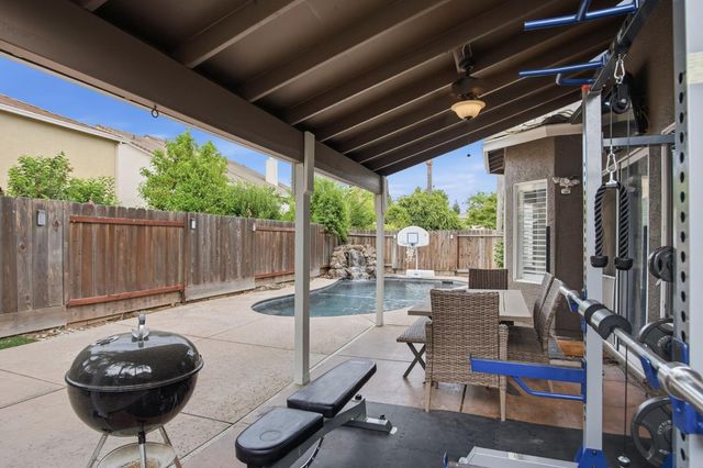 3705 Amestoy Ct, Modesto, CA 95355