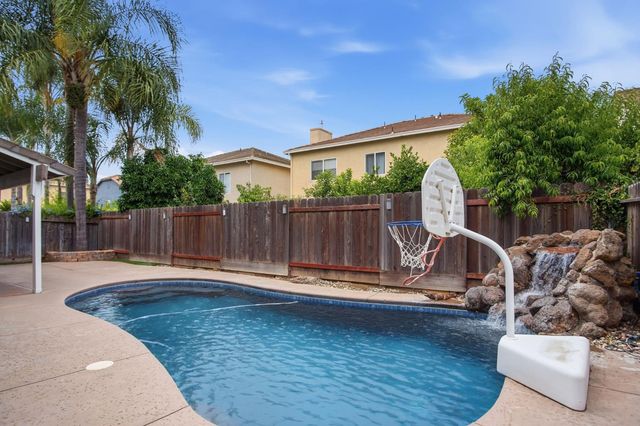 3705 Amestoy Ct, Modesto, CA 95355