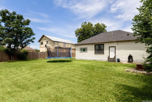 114 Avenue B, Converse, TX 78109