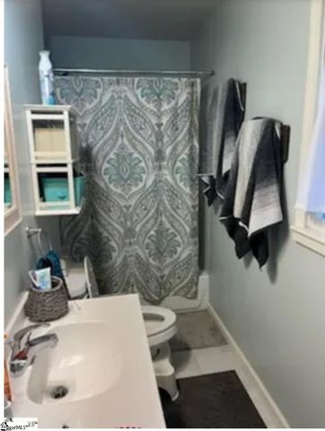 749 E Main Street, Laurens, SC 29360