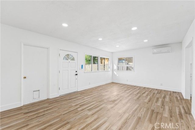 14840 Polk Street, Sylmar (los Angeles), CA 91342